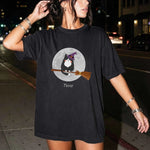 kittenfy-signature-tee-street-model-2